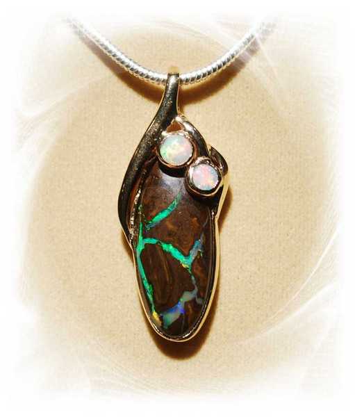 Thomas Yick Advance Jeweller Yowah opal pendant